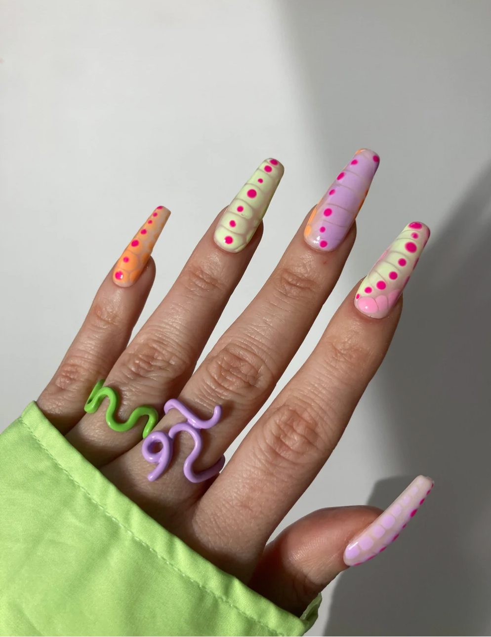 6 Easy Blooming Gel Designs - Ezmio Beauty