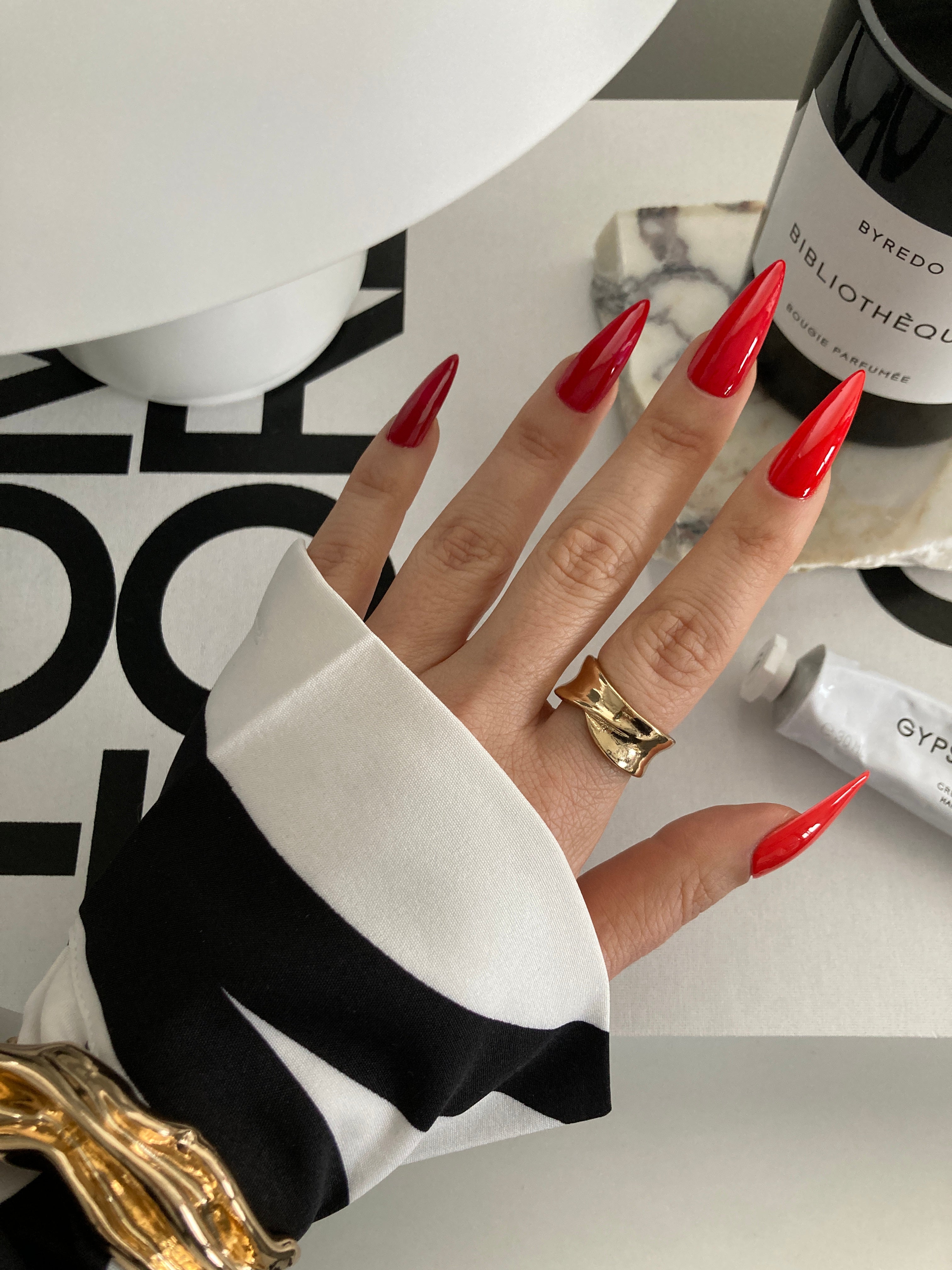 The Colour That Never Goes Out Of Style!