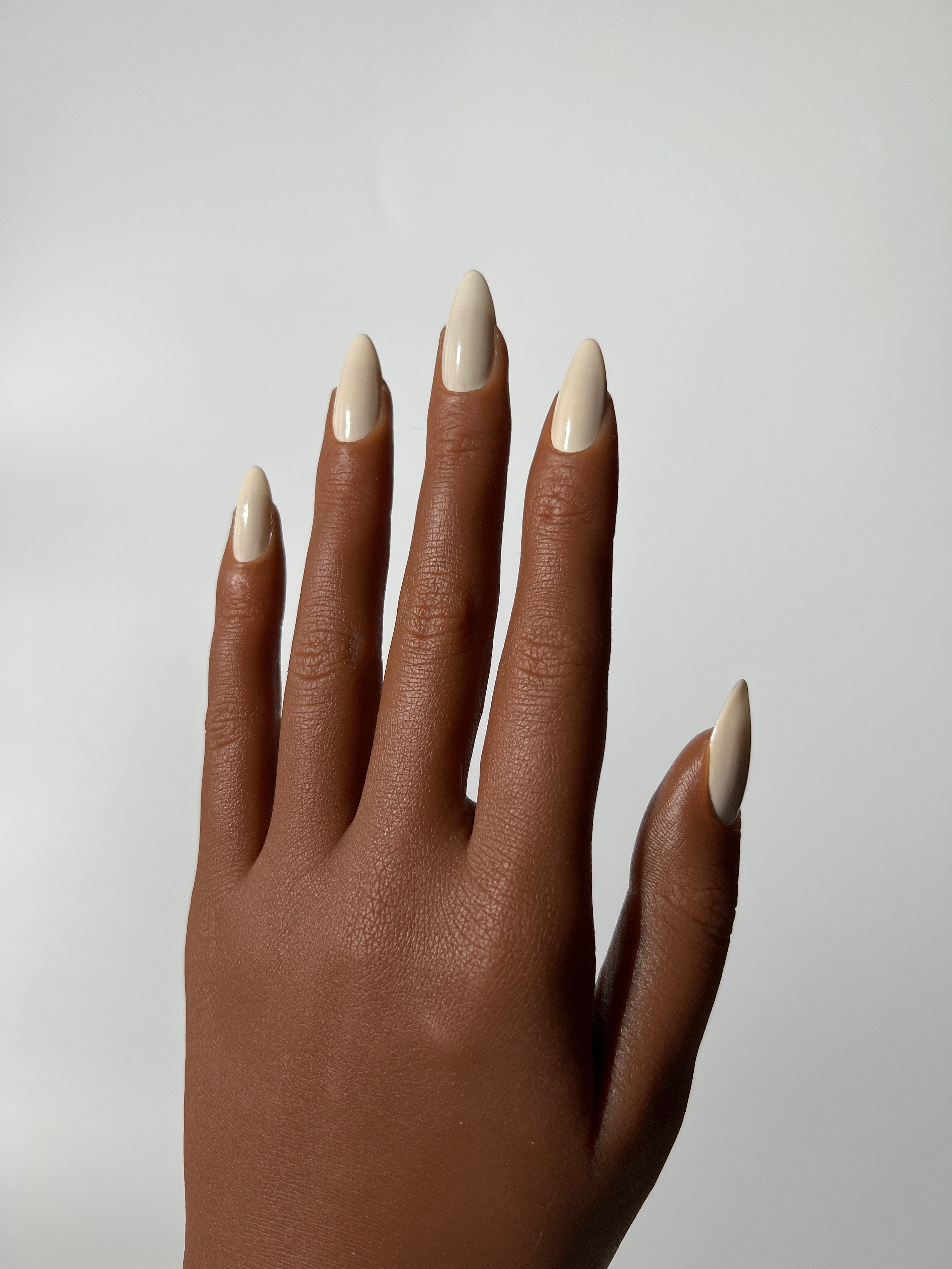 White Cleo Creme